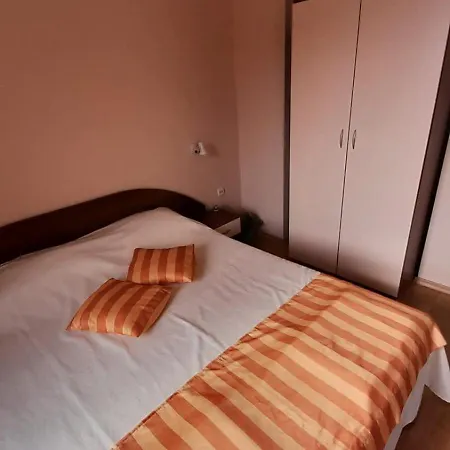Guest House Sveti Vlas 公寓 *